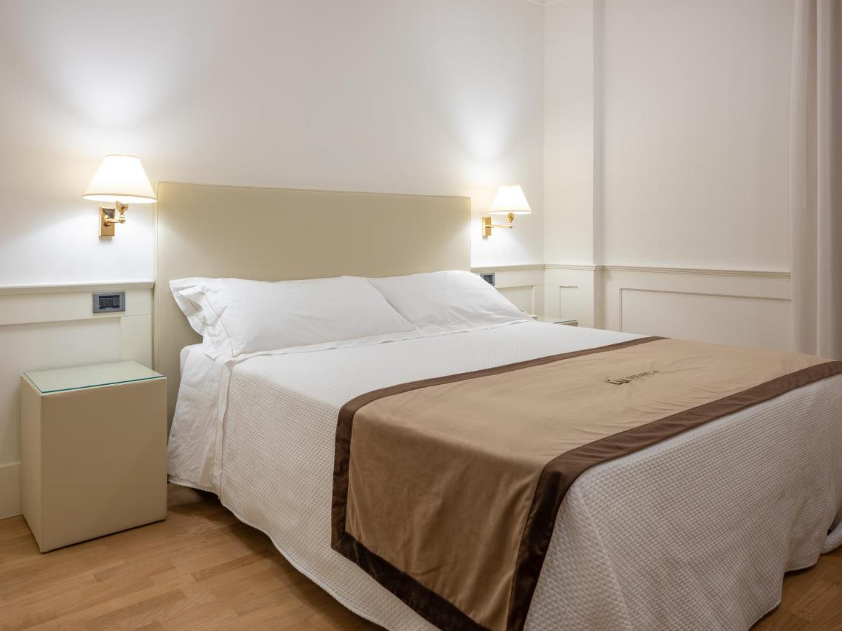 Mirabella Hotel Mirabella Eclano ภายนอก รูปภาพ