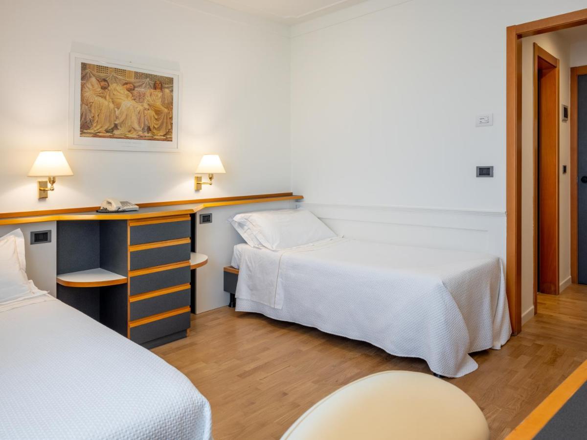 Mirabella Hotel Mirabella Eclano ภายนอก รูปภาพ