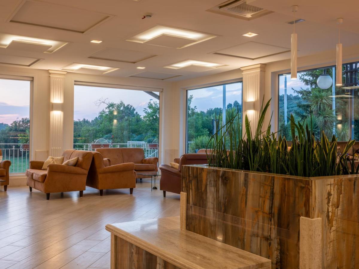 Mirabella Hotel Mirabella Eclano ภายนอก รูปภาพ