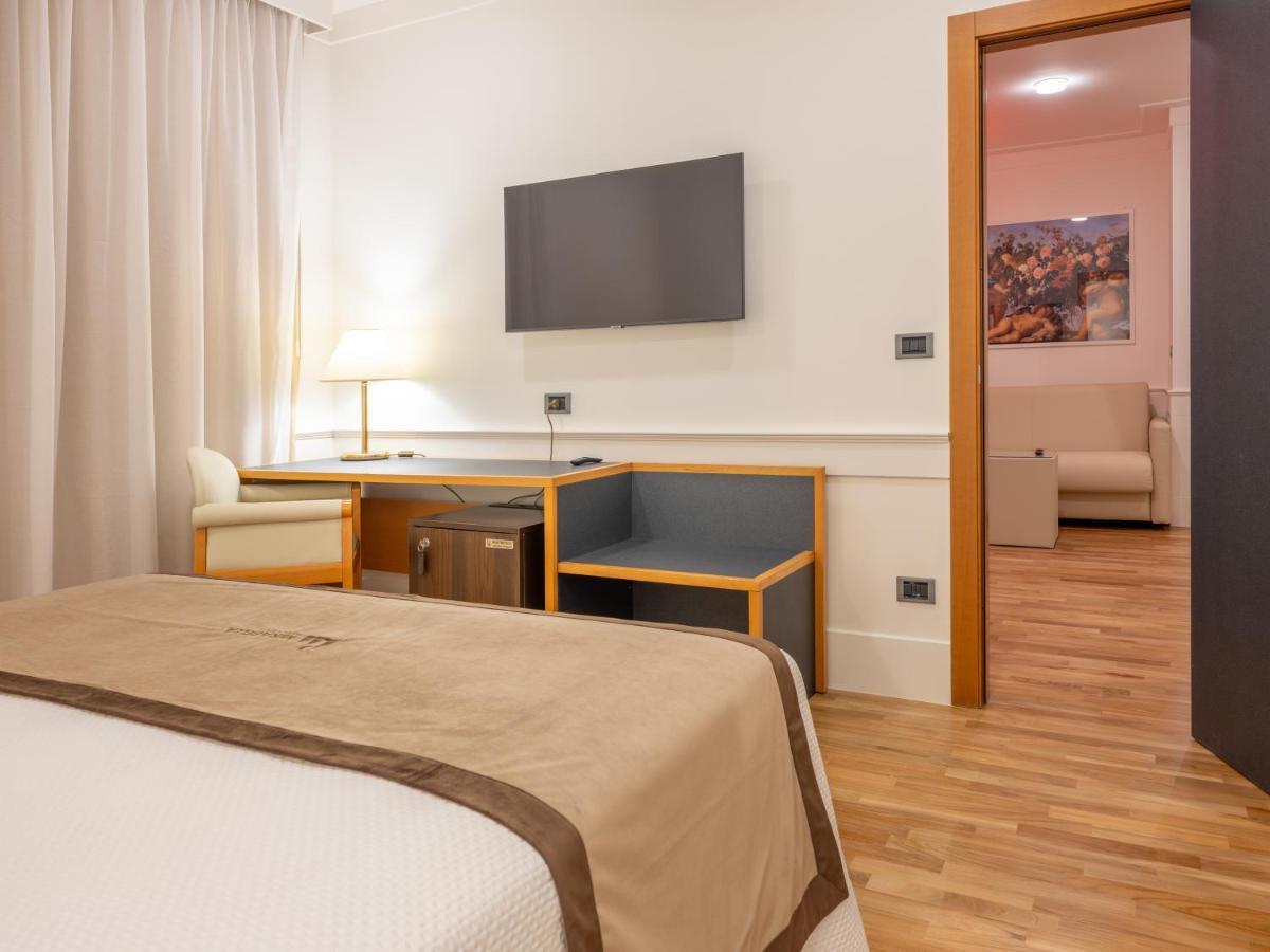 Mirabella Hotel Mirabella Eclano ภายนอก รูปภาพ