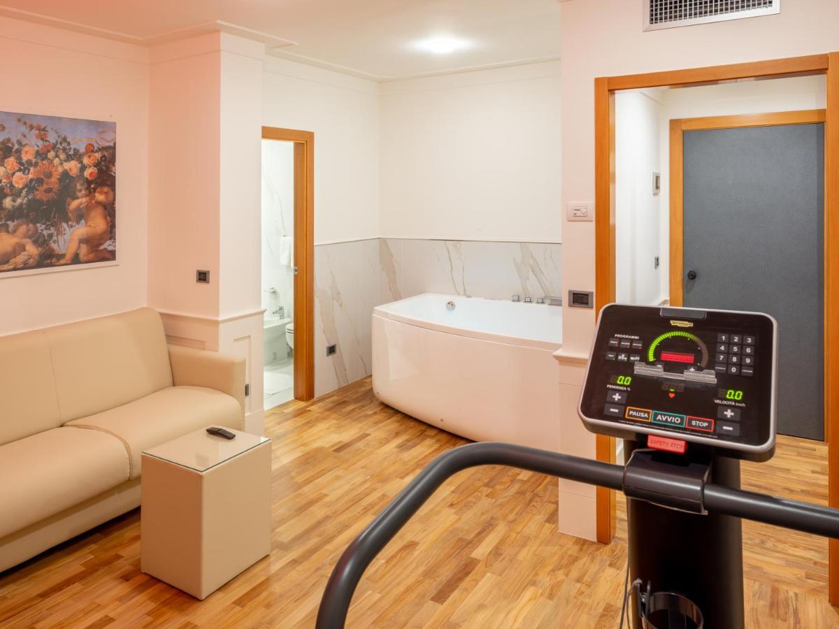 Mirabella Hotel Mirabella Eclano ภายนอก รูปภาพ
